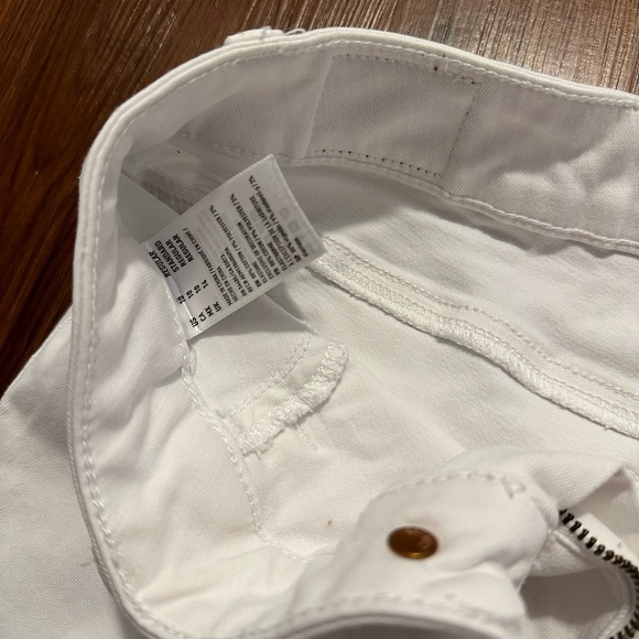 American Eagle Skinny Jeans - Picture 3 of 5